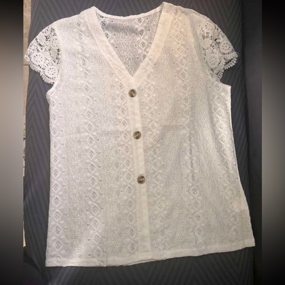 New White Lace short sleeve Top - Picture 4 of 7